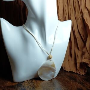 Chic Cream Pendant Necklace